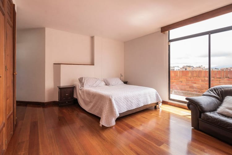 Apartamento de 6 alcobas en venta en San Patricio, Bogotá, 383 m² · foto 19 de 24