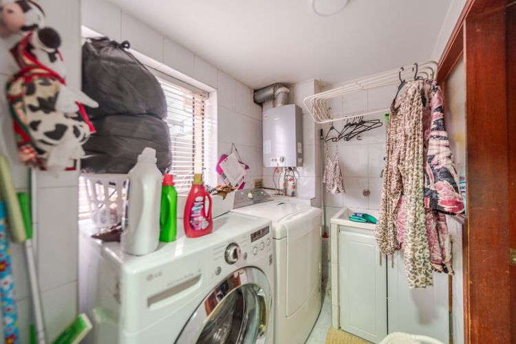 Apartamento de 3 alcobas en venta en Santa Barbara Occidental, Bogotá, 150 m² · foto 9 de 24