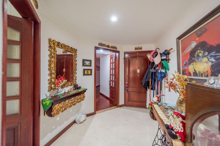Apartamento de 3 alcobas en venta en Santa Barbara Occidental, Bogotá, 150 m² · foto 14 de 24