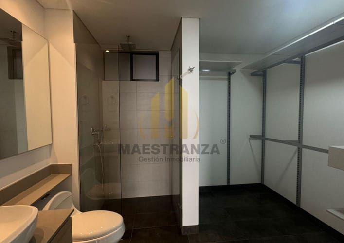 Apartamento de 2 alcobas en arriendo en Los Balsos, Medellín, 87 m² · foto 7 de 24
