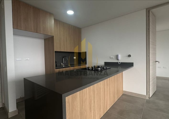 Apartamento de 2 alcobas en arriendo en Los Balsos, Medellín, 87 m² · foto 8 de 24