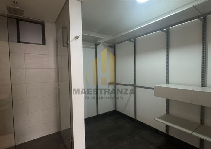 Apartamento de 2 alcobas en arriendo en Los Balsos, Medellín, 87 m² · foto 13 de 24