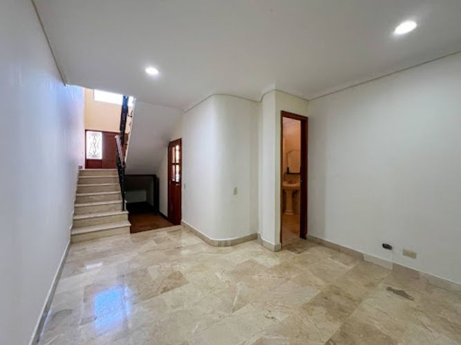 Casa de 4 alcobas en venta en Los Balsos, Medellín, 338 m² · foto 5 de 24