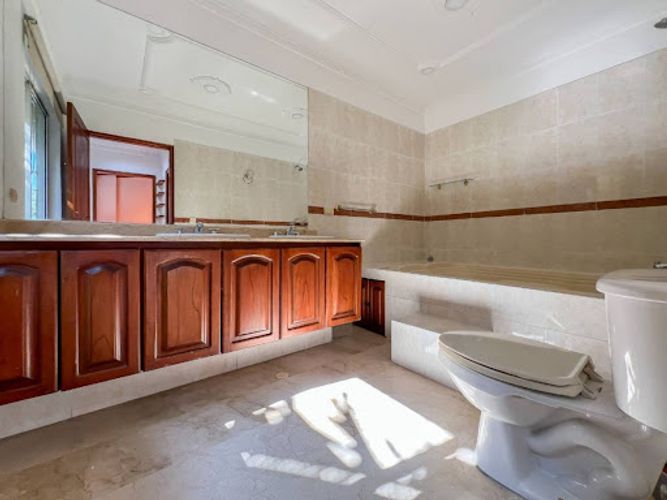 Casa de 4 alcobas en venta en Los Balsos, Medellín, 338 m² · foto 13 de 24