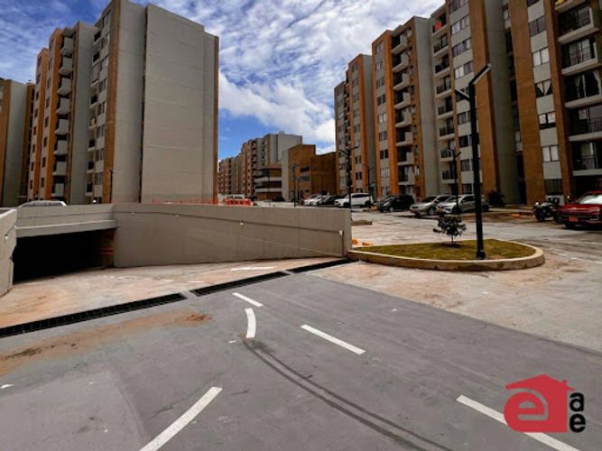 Apartamento de 2 alcobas en venta en Cuatro Esquinas, Rionegro, 55 m² · foto 9 de 10