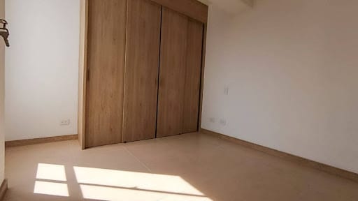 Apartamento de 3 alcobas en venta en Aves Maria, Sabaneta, 66 m² · foto 5 de 19