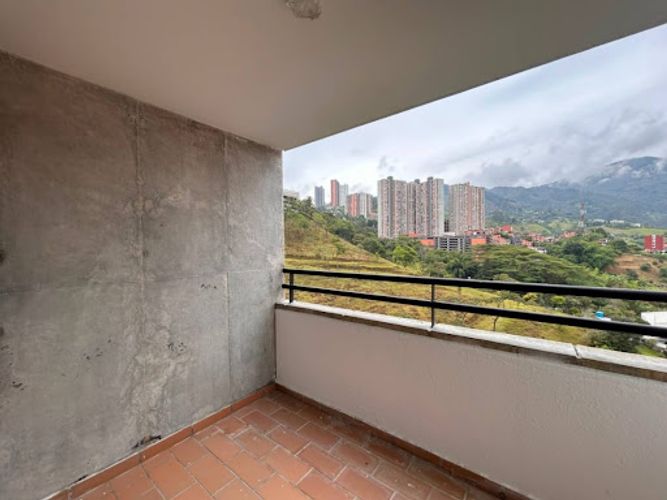 Apartamento en venta en Aves Maria, Itagüí · foto 5 de 15