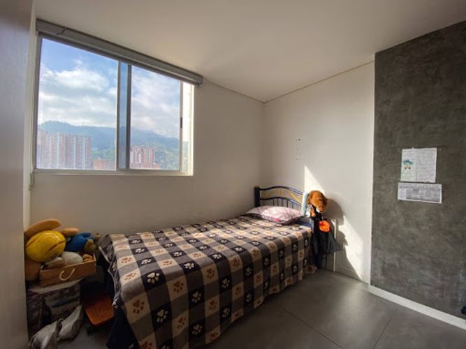 Apartamento de 3 alcobas en venta en Restrepo Naranjo, Sabaneta, 74 m² · foto 7 de 11