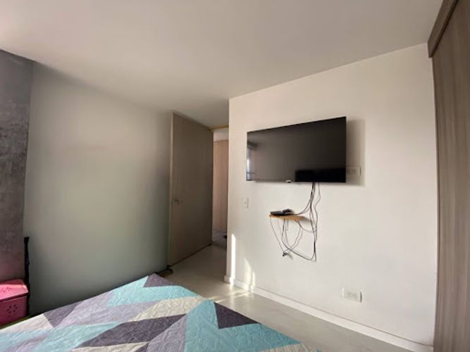 Apartamento de 3 alcobas en venta en Restrepo Naranjo, Sabaneta, 74 m² · foto 8 de 11