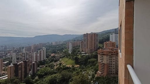 Apartamento de 3 alcobas en venta en Aves Maria, Sabaneta, 66 m² · foto 18 de 19
