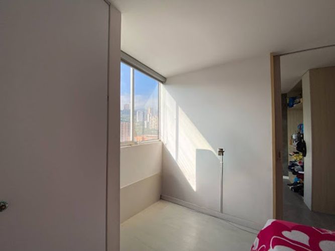 Apartamento de 3 alcobas en venta en Restrepo Naranjo, Sabaneta, 74 m² · foto 11 de 11