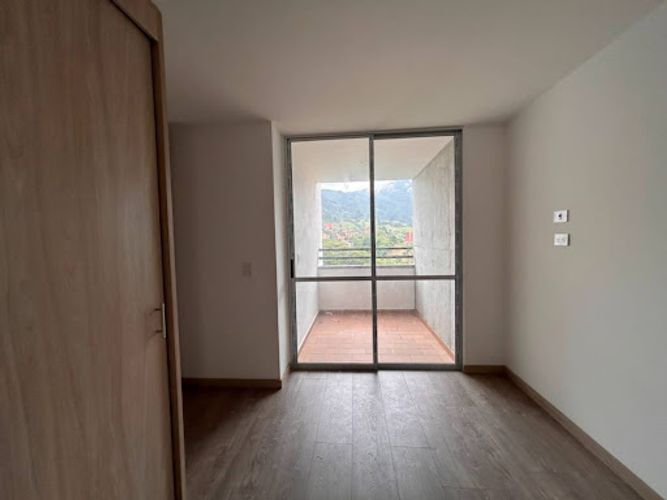 Apartamento en venta en Aves Maria, Itagüí · foto 13 de 15