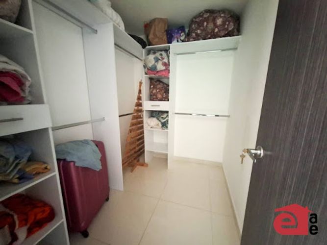 Apartamento de 4 alcobas en venta en Rionegro, 146 m² · foto 9 de 12