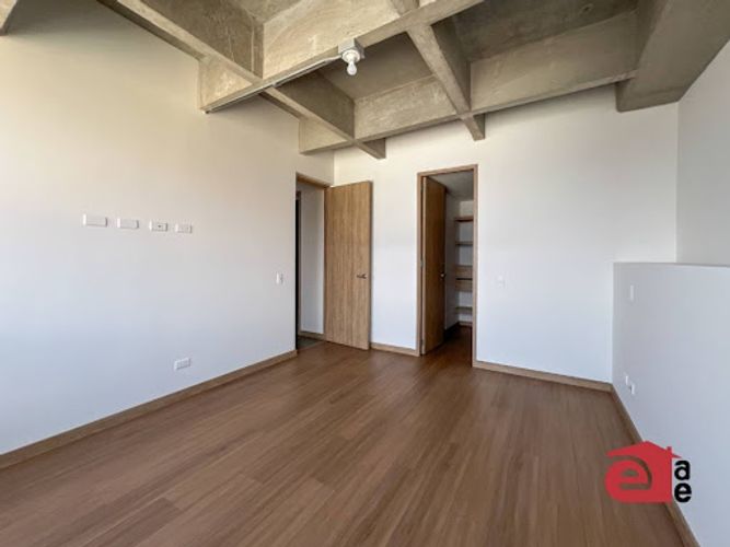 Apartamento de 2 alcobas en venta en Loma Del Escobero, Envigado, 75 m² · foto 5 de 17
