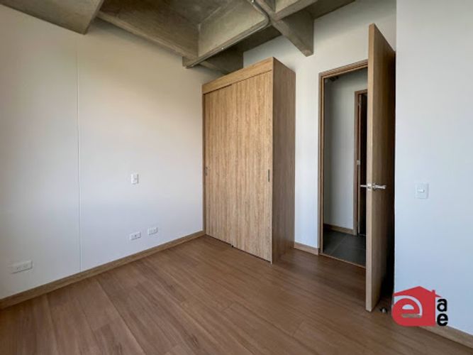 Apartamento de 2 alcobas en venta en Loma Del Escobero, Envigado, 75 m² · foto 7 de 17