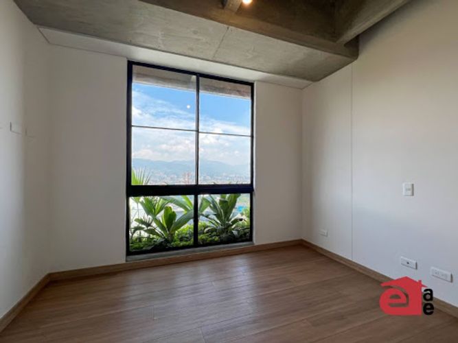 Apartamento de 2 alcobas en venta en Loma Del Escobero, Envigado, 75 m² · foto 8 de 17