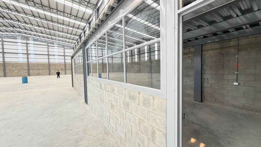 Bodega en arriendo en Cencar- Yumbo, Yumbo, 1600 m² · foto 12 de 16