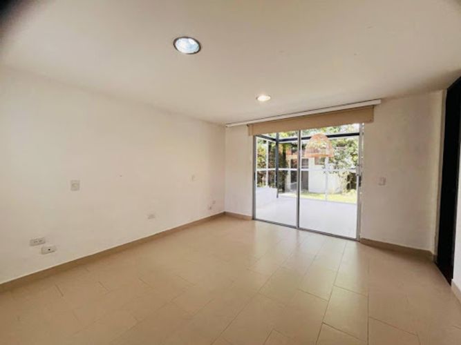 Casa de 3 alcobas en venta en El Retiro, 730 m² · foto 8 de 16