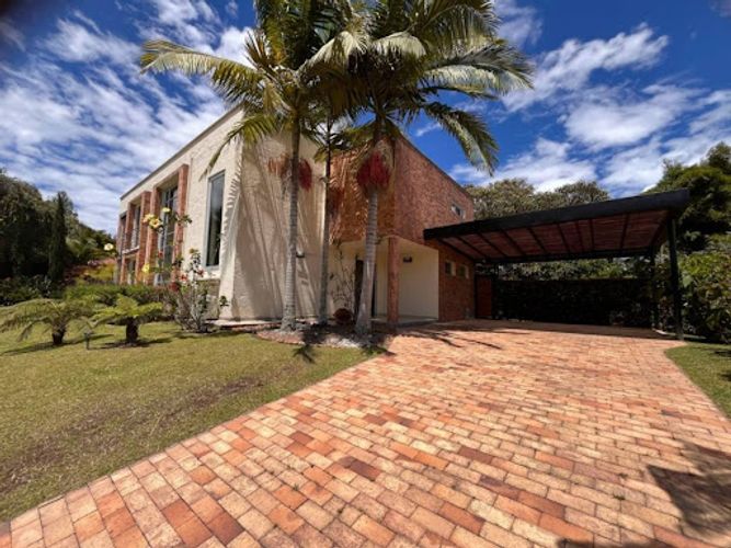 Casa de 3 alcobas en venta en El Retiro, 730 m² · foto 15 de 16