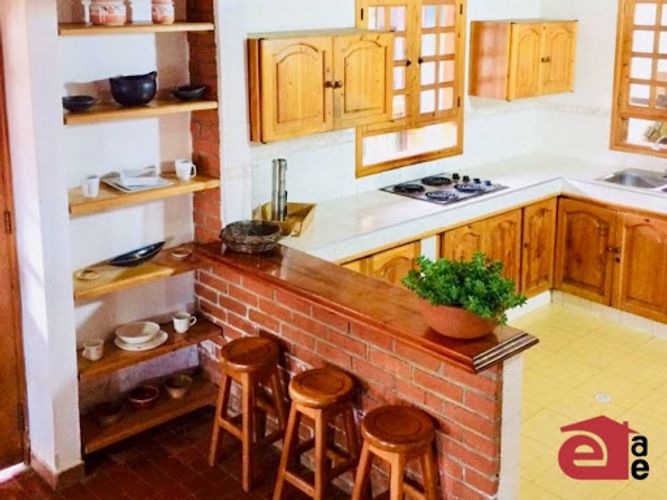 Casa de 5 alcobas en venta en Santa Elena, Medellín · foto 4 de 19