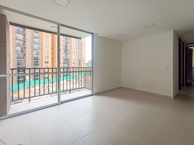 Apartamento de 3 alcobas en venta en La Macarena, Rionegro, 56 m² · foto 5 de 13