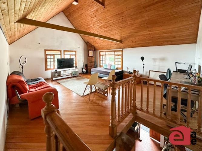 Casa de 5 alcobas en venta en Santa Elena, Medellín · foto 11 de 19