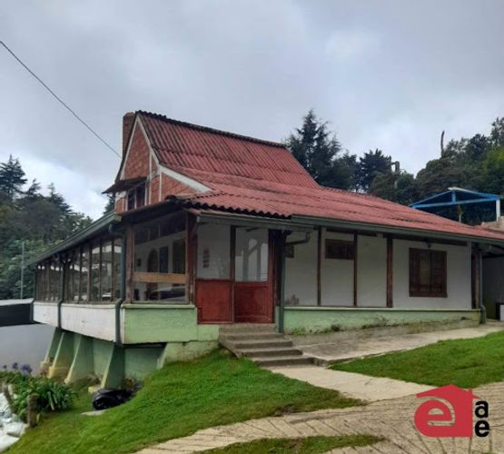 Casa de 5 alcobas en venta en Santa Elena, Medellín · foto 19 de 19