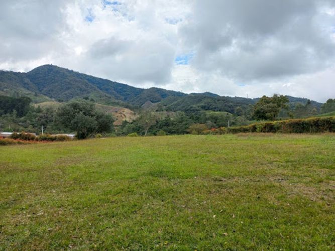 Lote en venta en Pantanillo, El Retiro, 2486 m² · foto 3 de 5