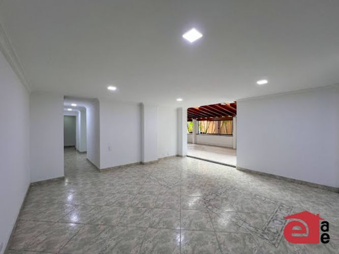 Apartamento de 3 alcobas en venta en Santa Maria De Los Angeles, Envigado, 140 m² · foto 2 de 20