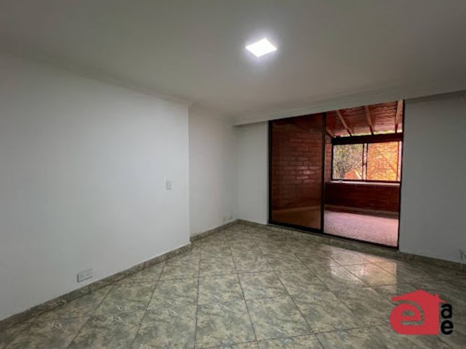 Apartamento de 3 alcobas en venta en Santa Maria De Los Angeles, Envigado, 140 m² · foto 5 de 20