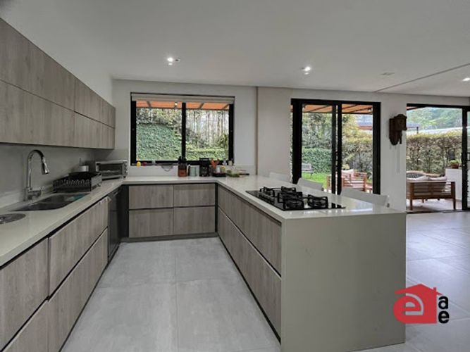 Casa de 3 alcobas en venta en El Retiro, 300 m² · foto 7 de 21