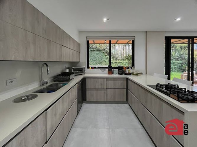 Casa de 3 alcobas en venta en El Retiro, 300 m² · foto 8 de 21