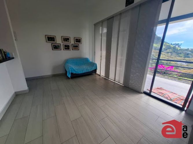 Casa de 5 alcobas en venta en Lomitas, La Ceja · foto 4 de 23