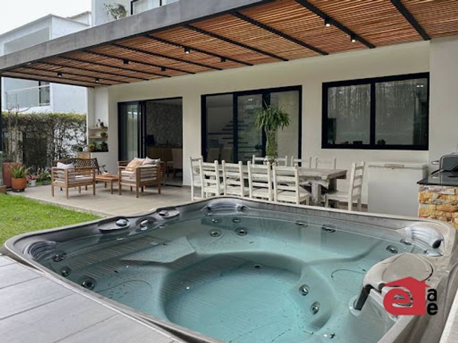 Casa de 3 alcobas en venta en El Retiro, 300 m² · foto 18 de 21