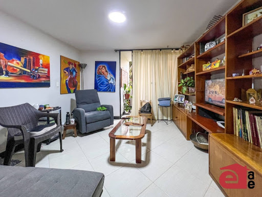 Apartamento en venta en El Portal, Envigado · foto 2 de 15