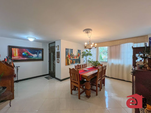 Apartamento en venta en El Portal, Envigado · foto 3 de 15