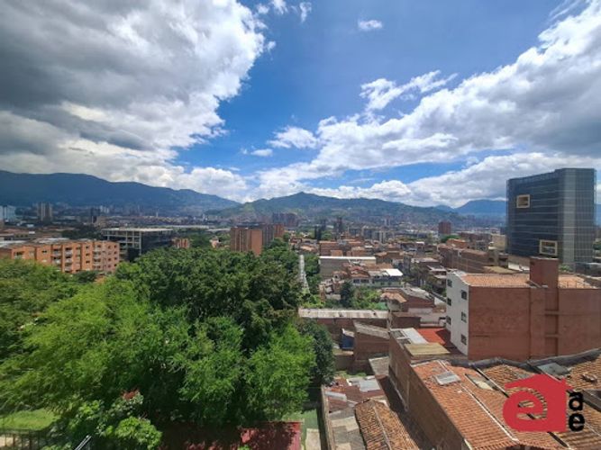 Oficina en venta en El Dorado, Envigado, 31 m² · foto 4 de 4