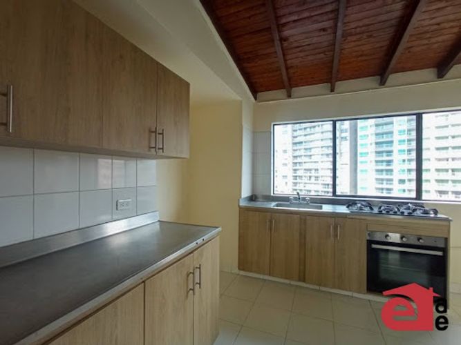 Apartamento de 3 alcobas en venta en Alto De Misael, Envigado, 99 m² · foto 3 de 14