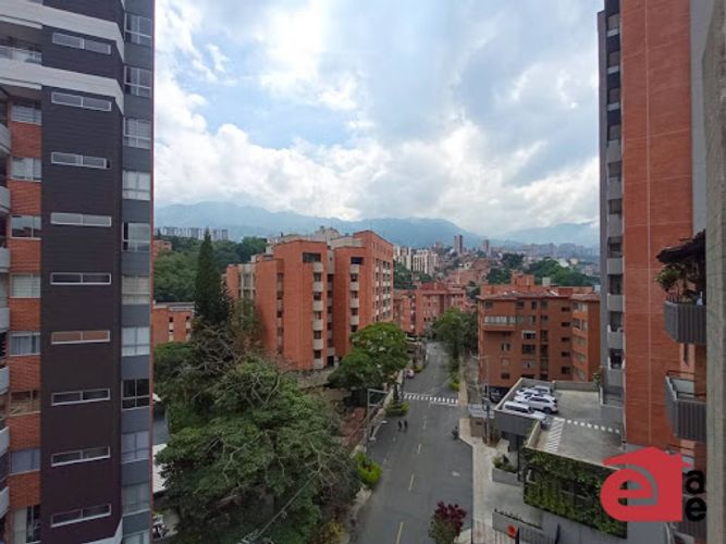 Apartamento de 3 alcobas en venta en Alto De Misael, Envigado, 99 m² · foto 13 de 14