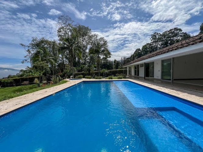 Finca en venta en Loma Del Escobero, Envigado, 3915 m² · foto 23 de 24