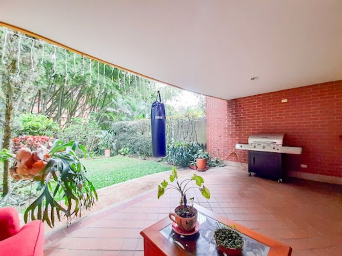 Casa de 3 alcobas en venta en Claraval, Envigado, 300 m² · foto 17 de 21