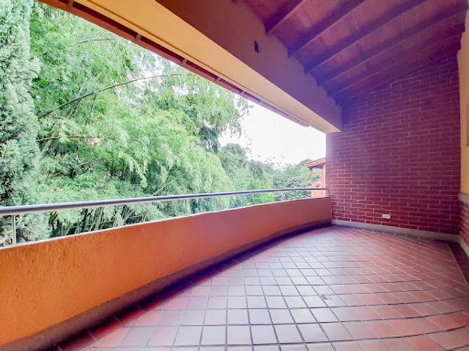 Casa de 3 alcobas en venta en Claraval, Envigado, 300 m² · foto 18 de 21