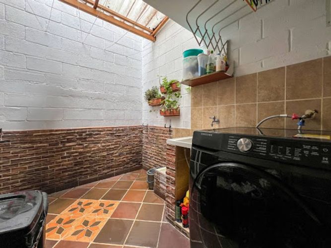 Casa de 3 alcobas en venta en El Trianon, Envigado, 102 m² · foto 12 de 14