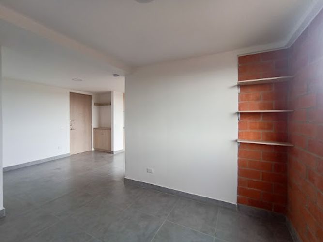 Apartamento de 2 alcobas en venta en Fontibon, Rionegro, 58 m² · foto 2 de 15
