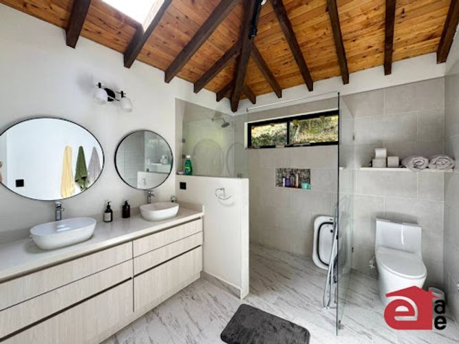 Casa de 3 alcobas en venta en Cuatro Esquinas, Rionegro · foto 16 de 24