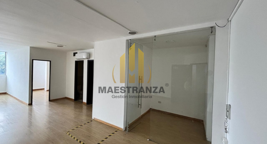 Oficina en arriendo en Laureles, Medellín, 1400 m² · foto 5 de 21