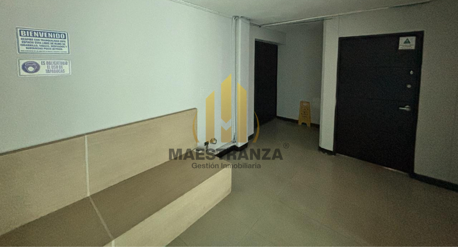 Oficina en arriendo en Laureles, Medellín, 1400 m² · foto 13 de 21