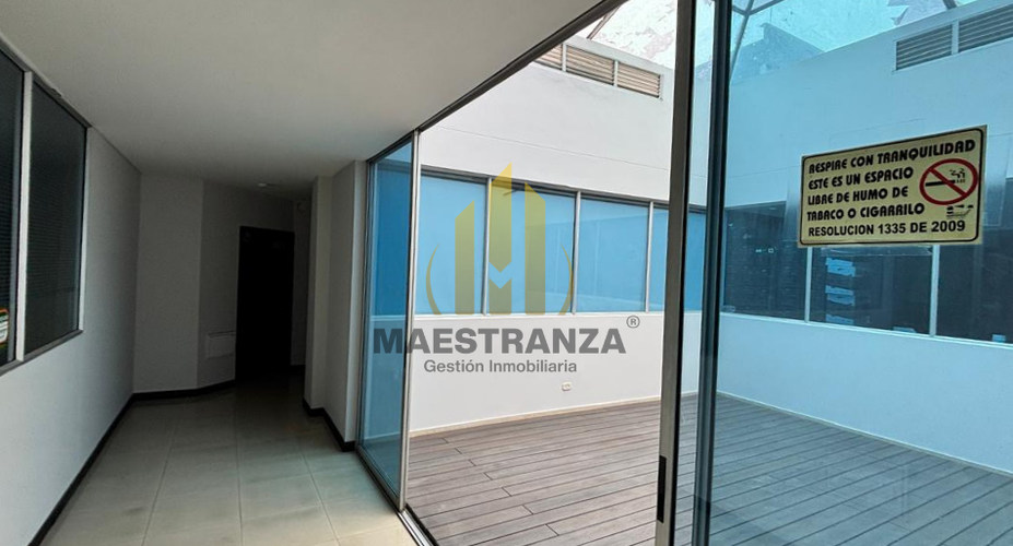 Oficina en arriendo en Laureles, Medellín, 1400 m² · foto 16 de 21