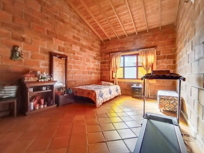 Finca en venta en Guarne, 380 m² · foto 9 de 24