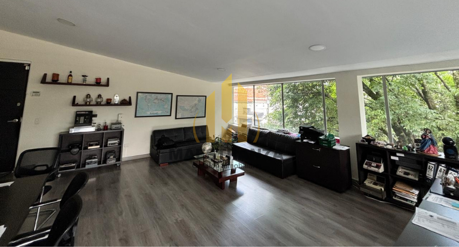 Oficina en venta en Laureles, Medellín, 1400 m² · foto 2 de 21
